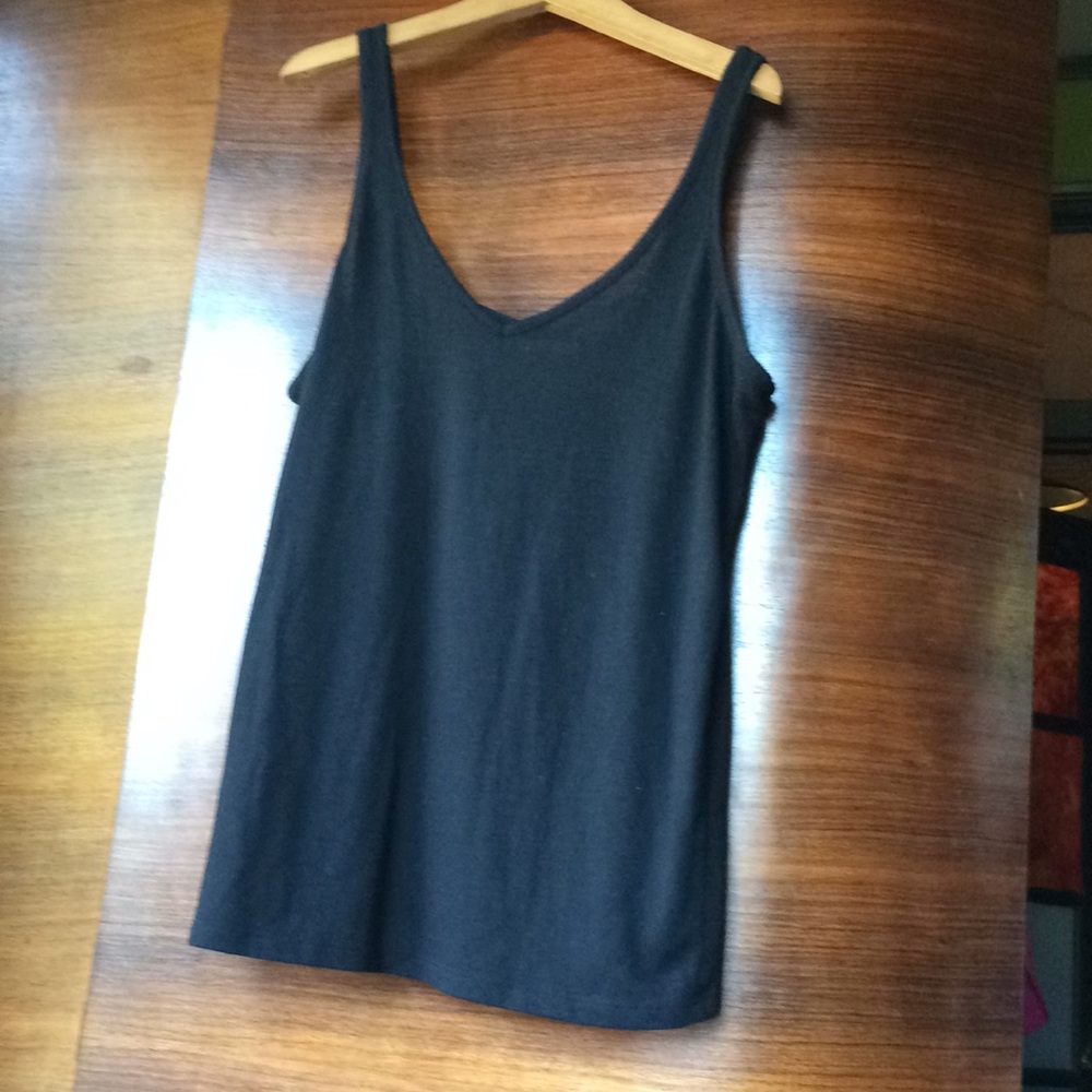 Victoria Sports tank